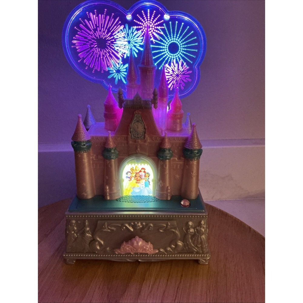 Disney Princess "Wishes"  100th Celebration Castle Musical Light-Up Jewelry Box